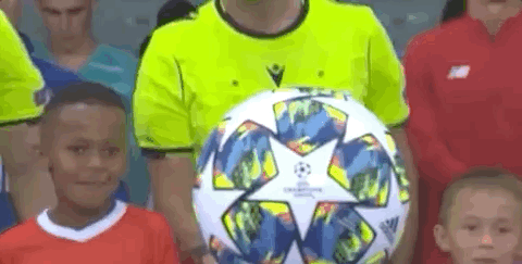 足球报：亚泰这几年都是寅吃卯粮，意向球员听说后婉拒邀请（足球报：亚泰近年透支经营，意向球员得悉后婉拒加盟）