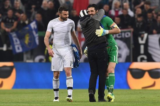 诺维奇主帅：阿杰伊很出色，尽管巴萨有兴趣但我们希望留住他（诺维奇主帅盛赞阿杰伊：即便巴萨有意，我们仍力争挽留）