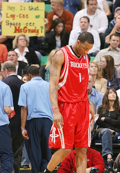 阿拉维斯门将：球队在主场具备与皇马竞争的能力，希望能取胜（阿拉维斯门将：主场具备与皇马抗衡实力，盼取胜）